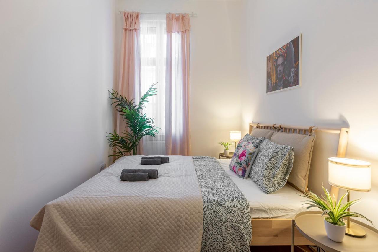 Apartamento Gozsdu In The Party Street *